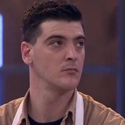 Σάλος στο MasterChef: Υποψήφιος με την ακροδεξιά ο Διονύσης (ΦΩΤΟ)